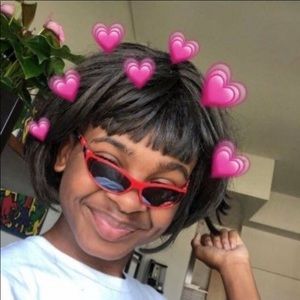 Meet your Posher, Illana